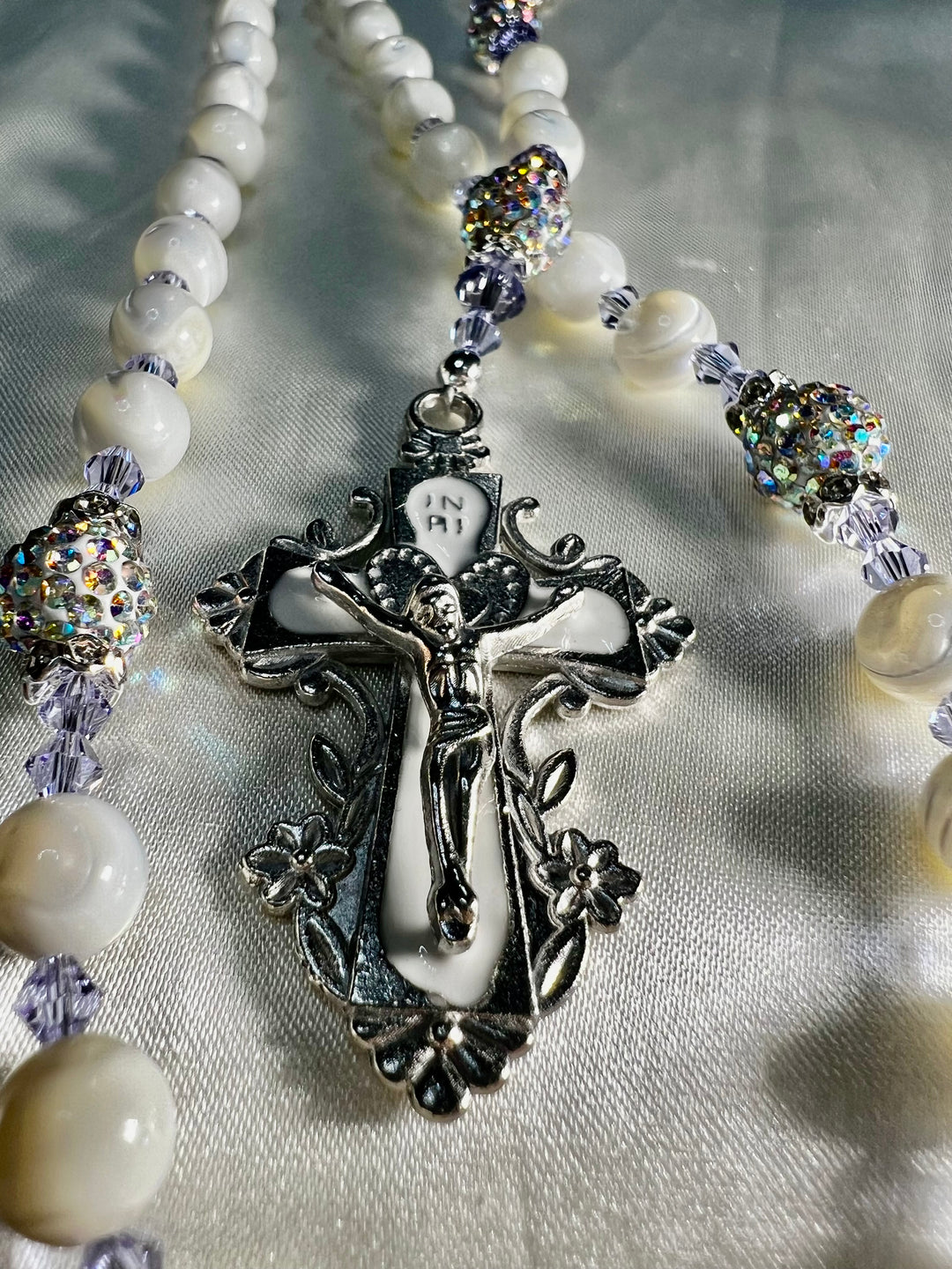 Heirloom Rosary White
