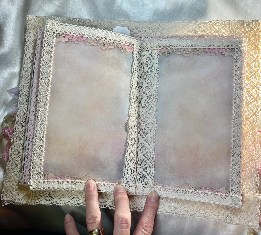 Beautiful inside pages to journal on!