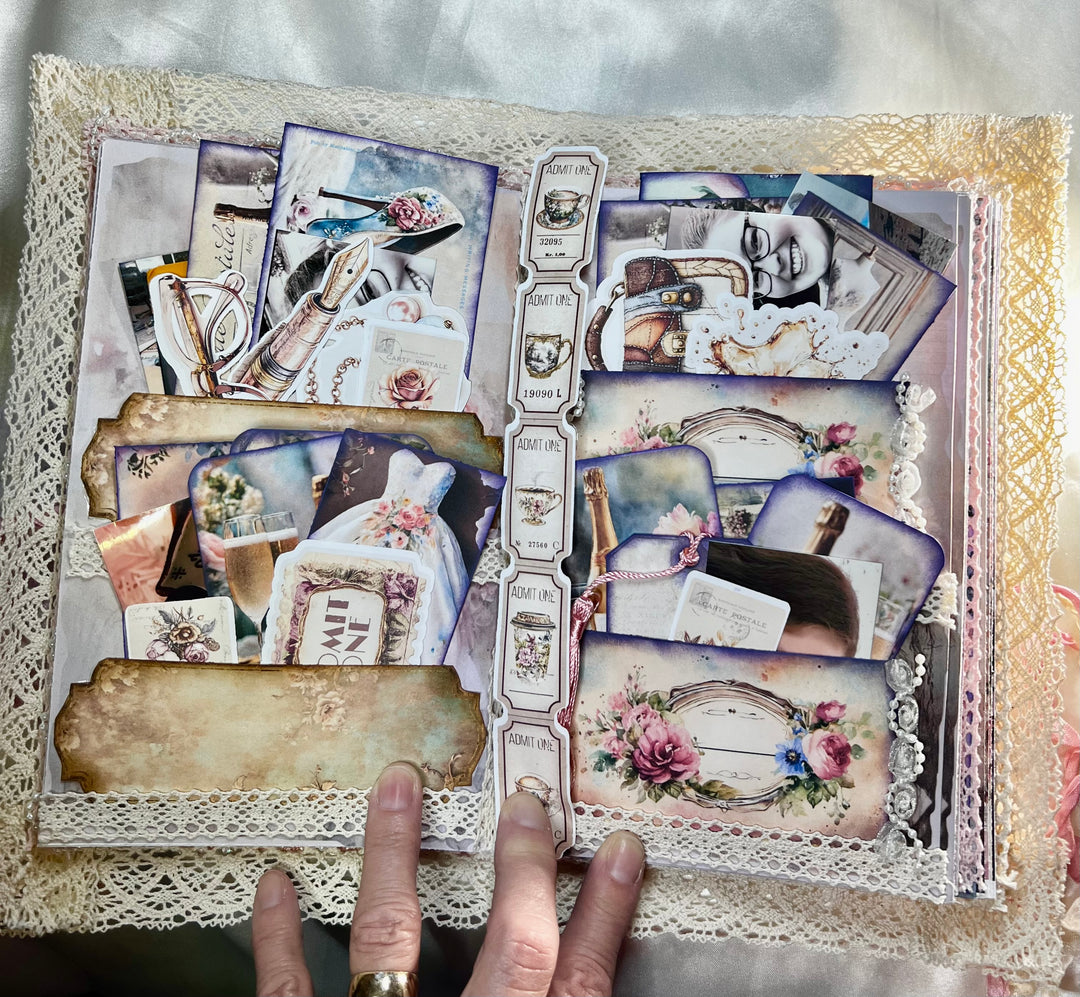 Inside pockets filled with stickers & Note Cards to journal on!