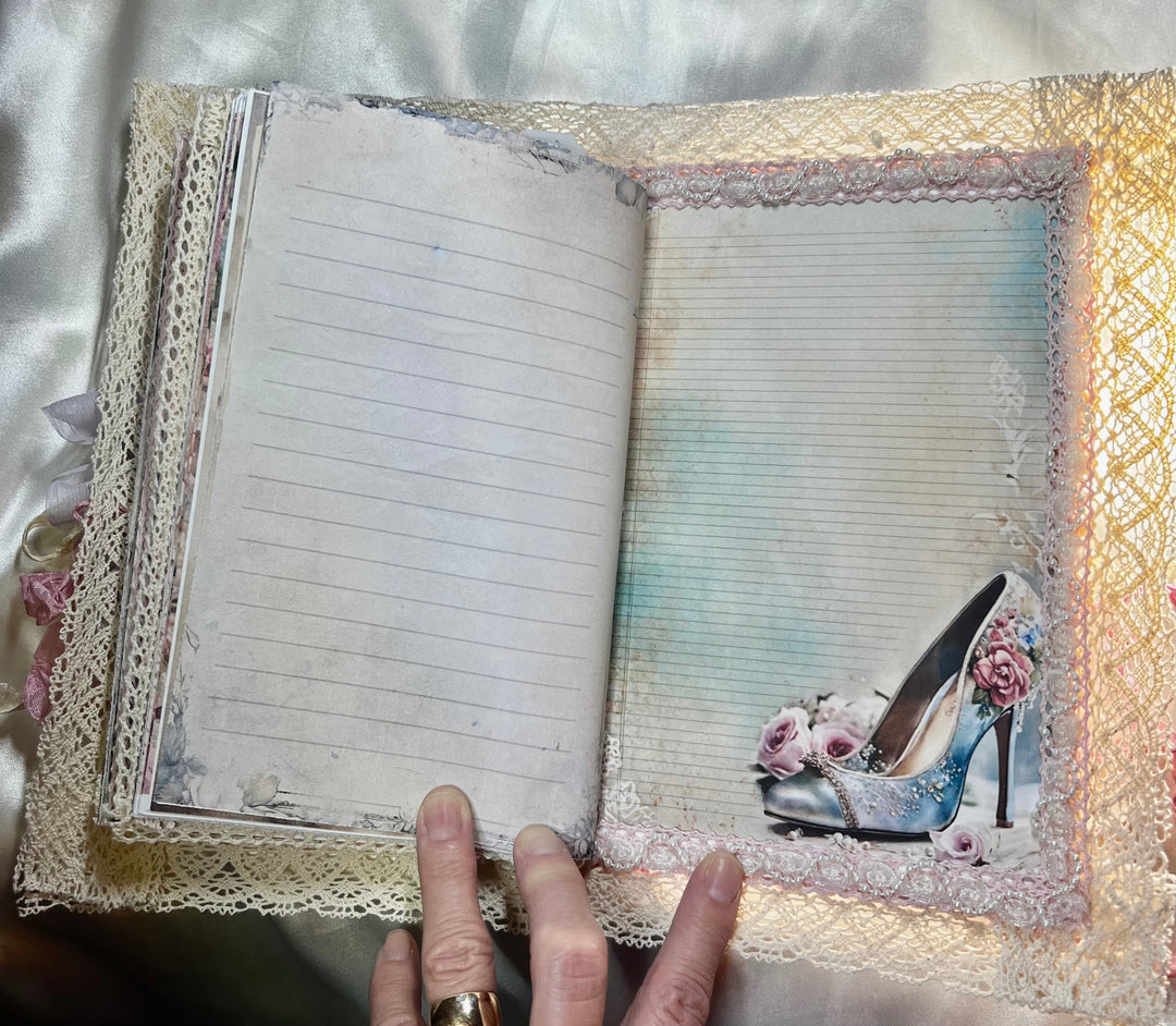 Beautiful inside pages to journal on!