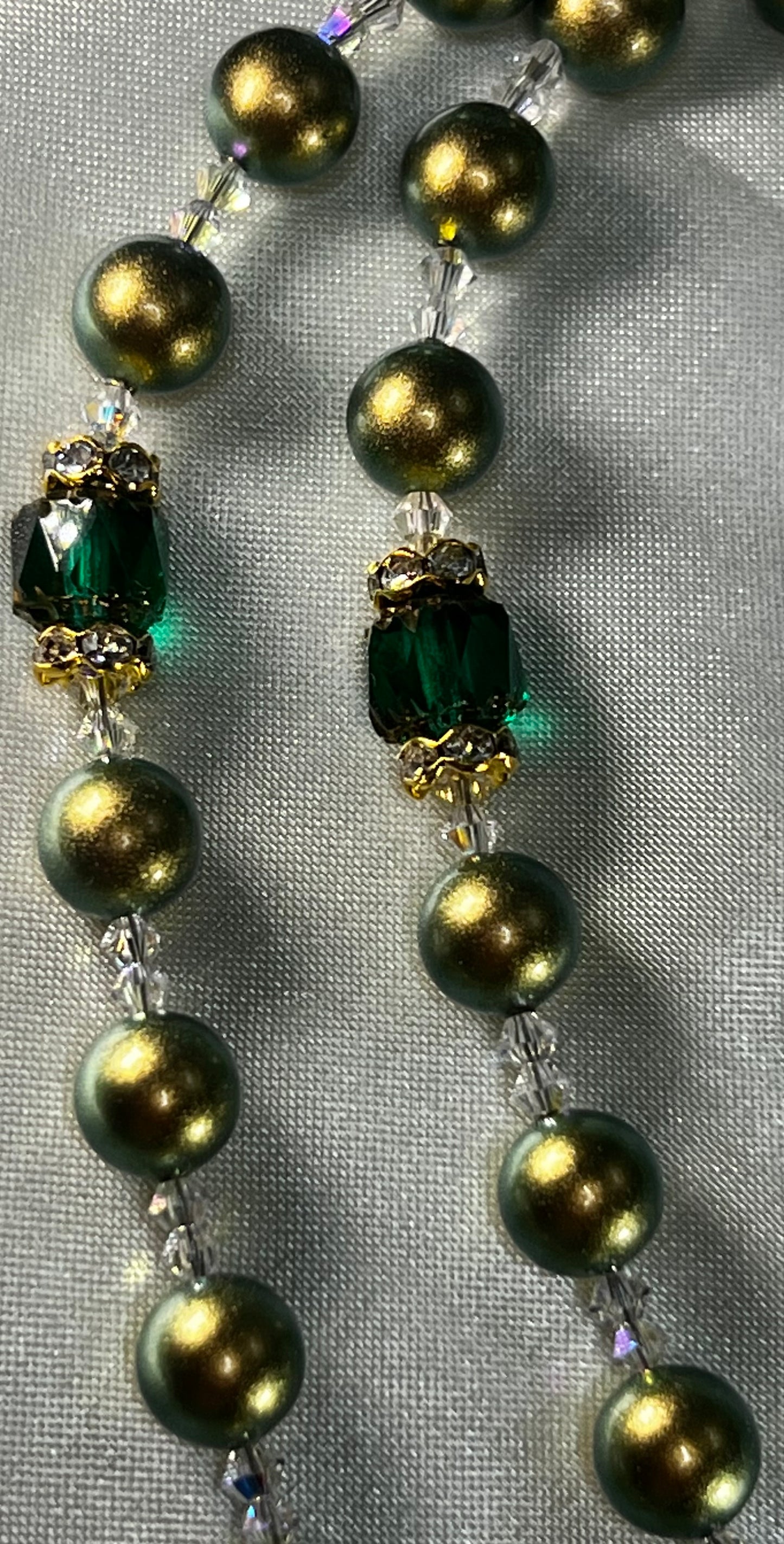 Beautiful Emerald Green Cathedral beads.